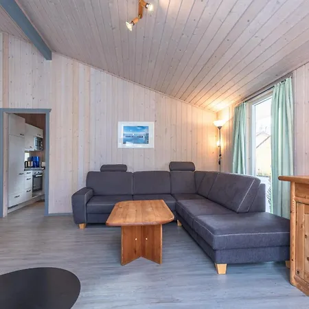 Holiday home Seeschwalbe 96 *